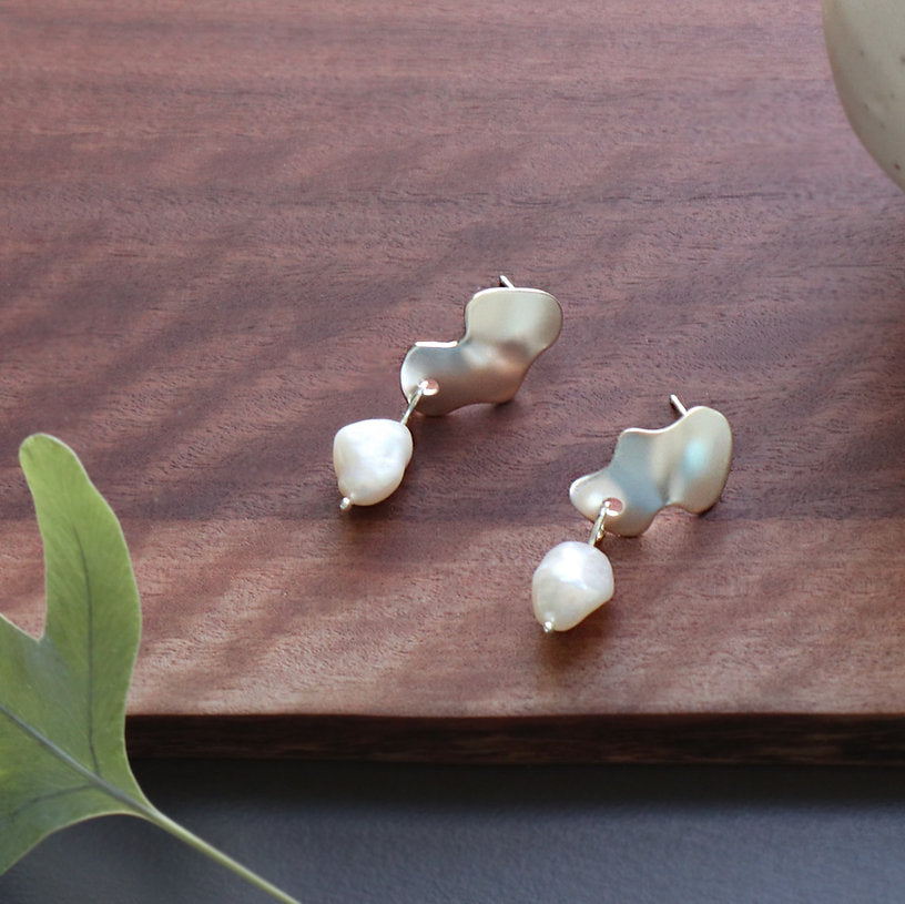 waterway pearl earrings